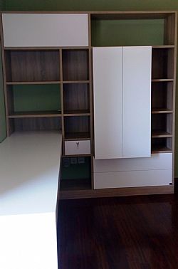 ΓΡΑΦΕΙΟ ΛΥΚΟΥΡΓΟΣ