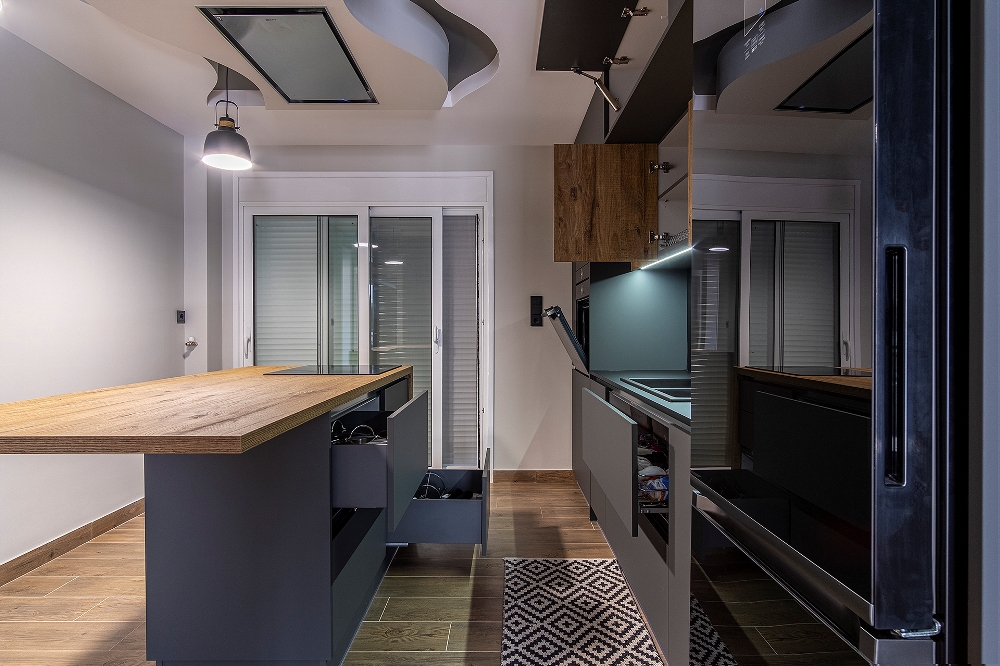 ΚΟΥΖΙΝΑ ΜΟΡΦΗ