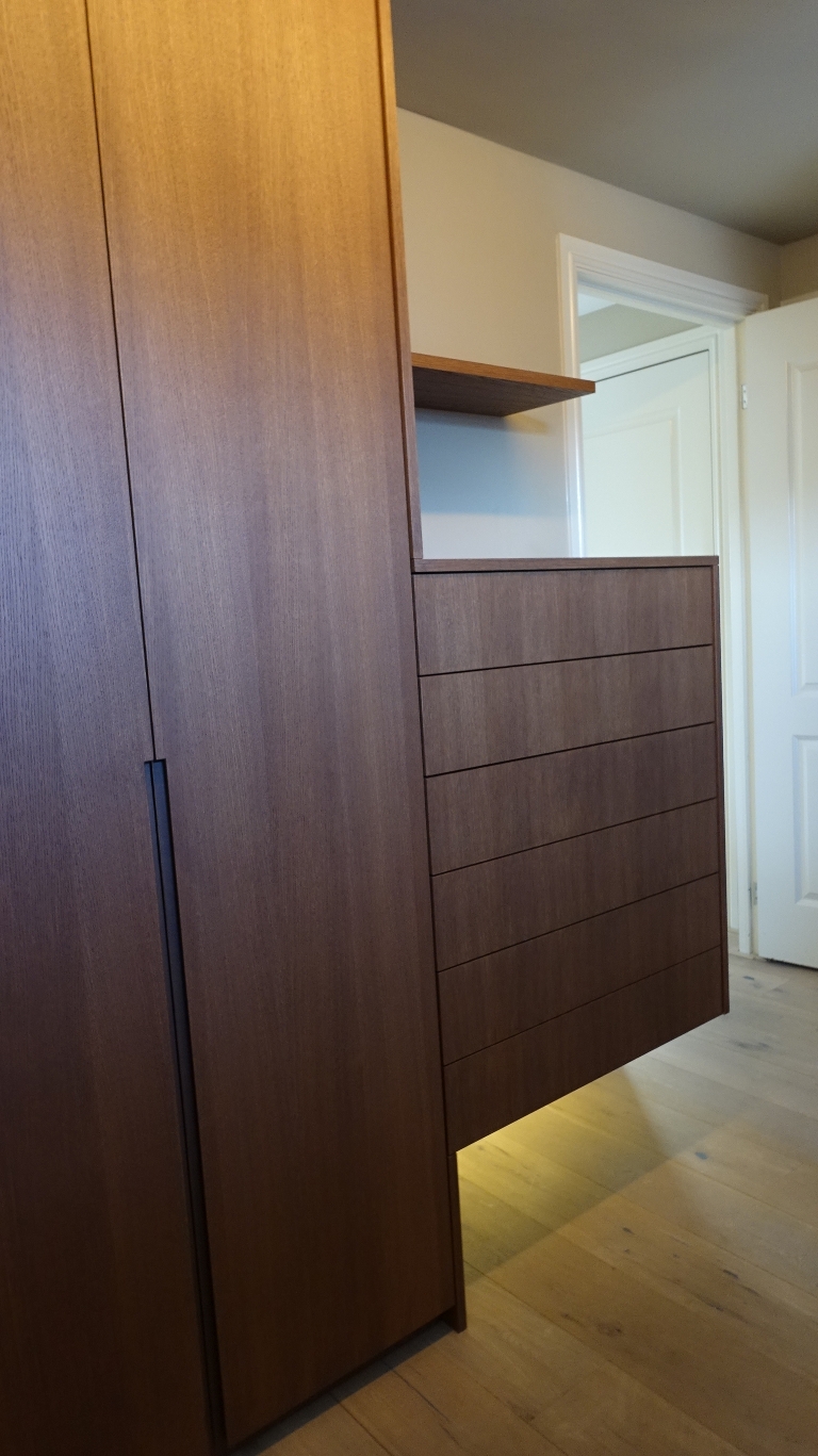 ΝΤΟΥΛΑΠΑ ΛΟΥΡΟΣ